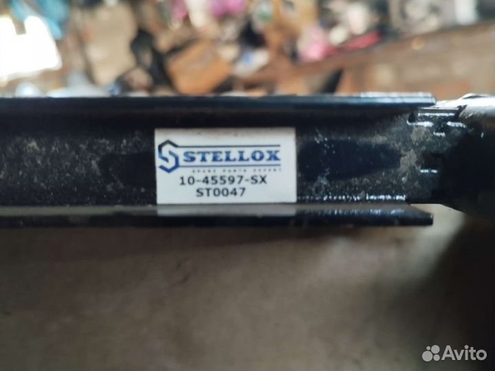 Радиатор кондиционера Toyota