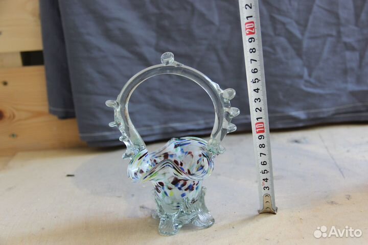 Ваза с ручкой