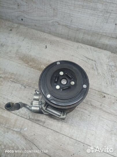 Компрессор кондиционера Opel Astra J A14NET 2012