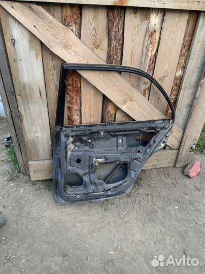 Дверь задняя правая mitsubishi galant e54a