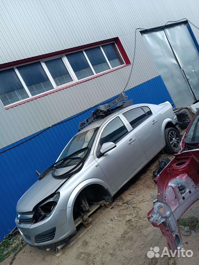 Opel Astra h седан z16xer МКПП в разбор