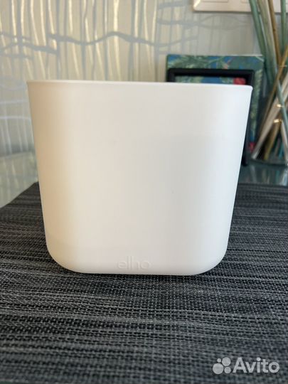 Кашпо Elho и др. белые пластиковые