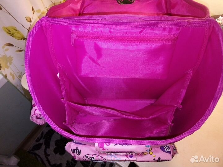 Ранец для девочки Barbie розовый