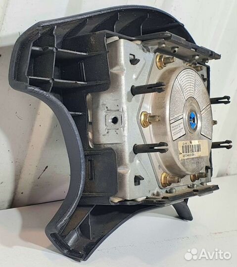 Подушка безопасности водителя Toyota Avensis T220