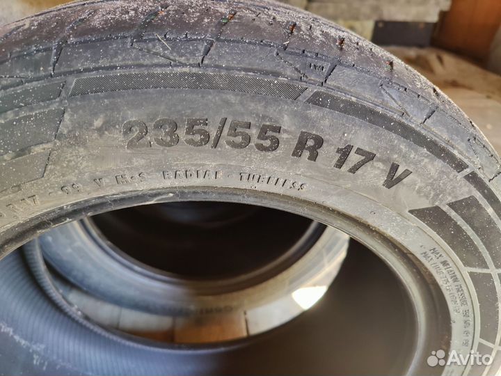 Continental ContiCrossContact LX2 235/55 R17 99V