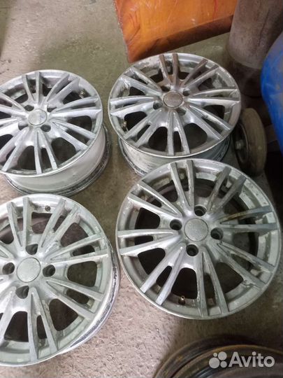 Диски литые R14 Ваз