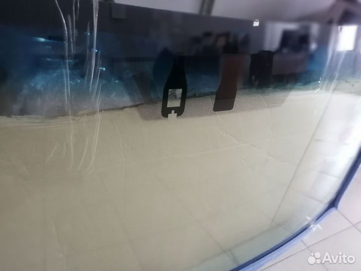 Стекло лобовое Toyota Land Cruiser 200, Lexus L