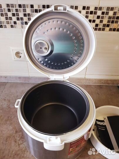 Мультиварка Redmond RMC-M4505 новая