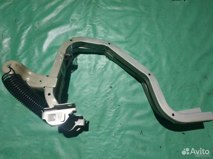 Петли багажника Renault Logan