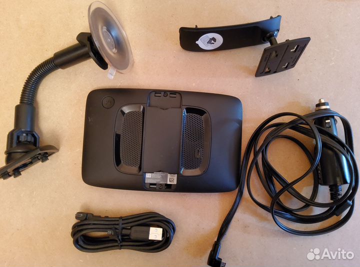 Навигатор TomTom Go Basic 6