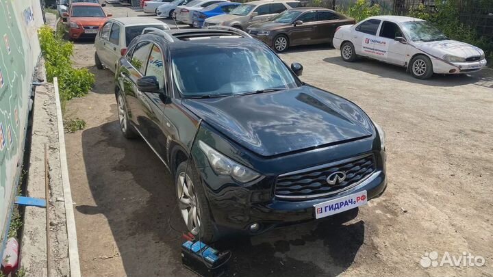 Крышка двигателя передняя наружняя Infiniti FX37