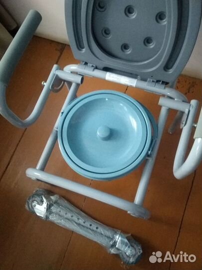 Кресло-стул Санитар-06 с колесами