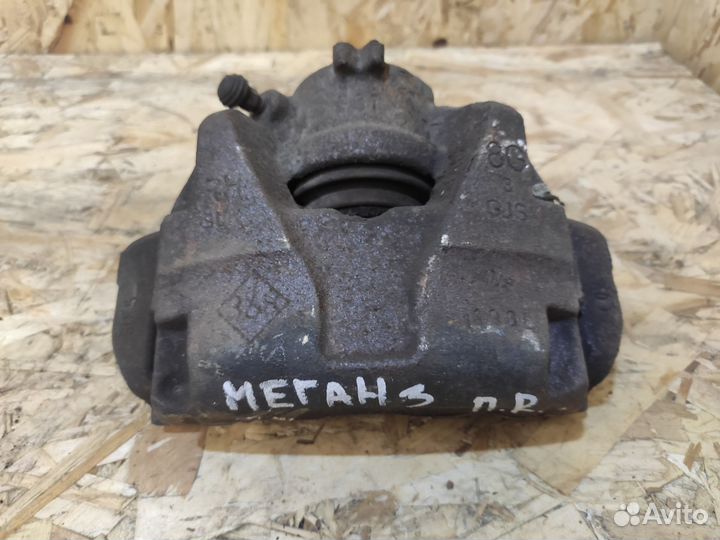 Суппорт передний правый Renault Fluence, Megane 3