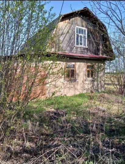 Дом 21,6 м² на участке 16 сот.