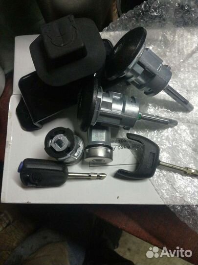 Личинки замков форд транзит