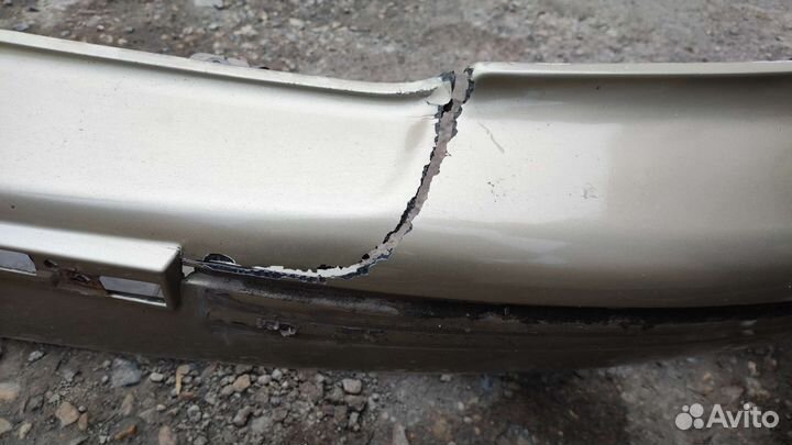 Передний бампер на Daewoo Nexia