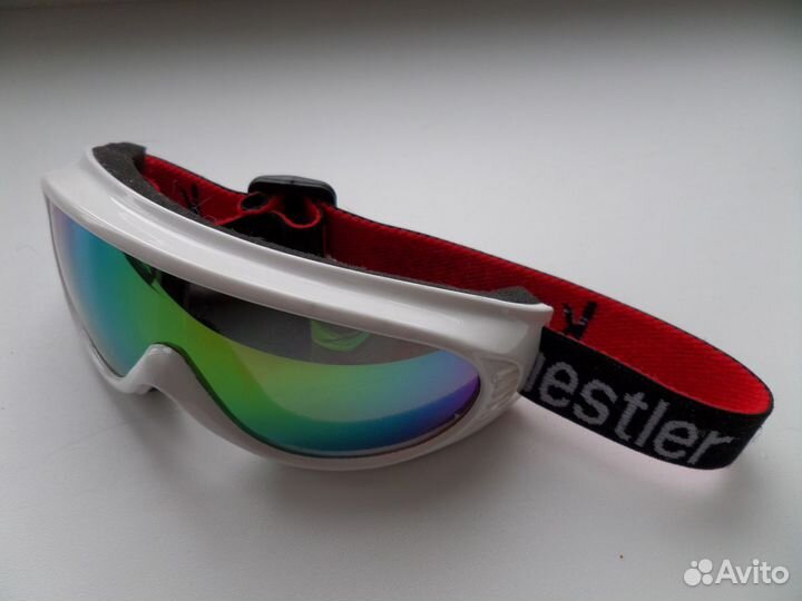 Солнцезащитные очки