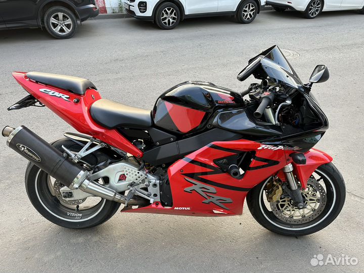 Honda cbr954rr 2002