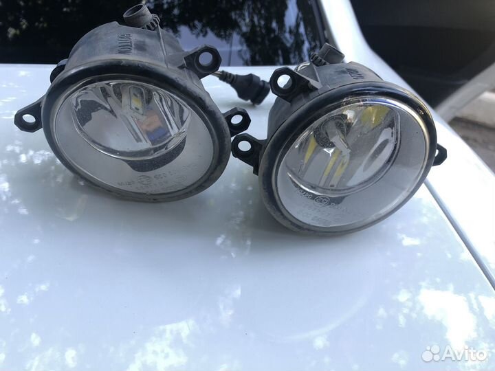 Продаю противотуманные фонари от тойота камри 55
