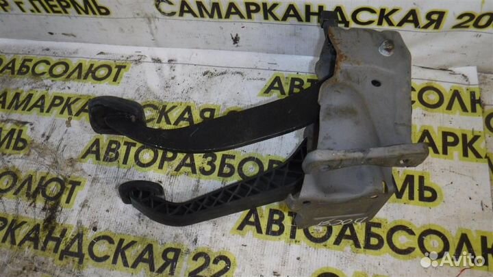 Блок педалей Renault Logan I 2005-2014