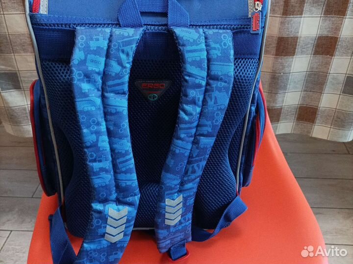 Рюкзак школьный ортопедический