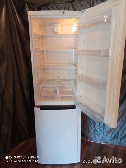 Холодильник Hotpoint Ariston бу