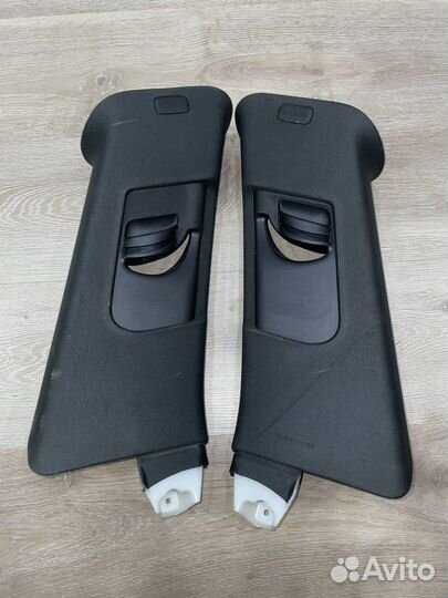 Элементы черного потолка на Audi Q7