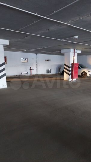 Машиноместо, 15 м²
