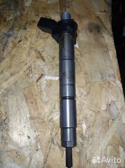 Форсунка топливная Bmw 120D E87 N47