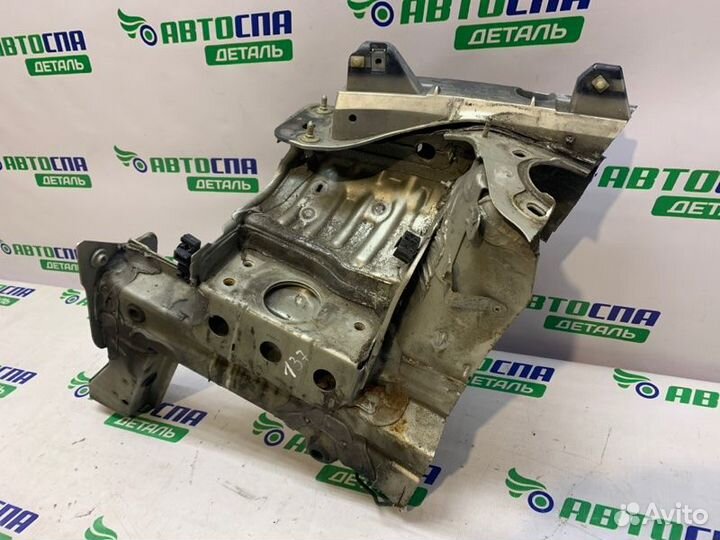 Лонжерон кузова передний правый Renault Clio 3