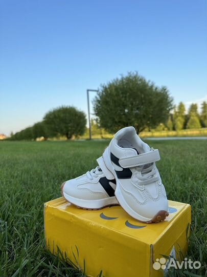 Кроссовки детские