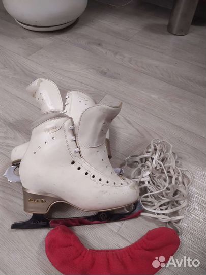 Фигурные коньки edea chorus 230