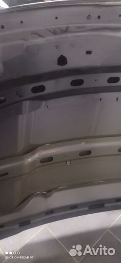 Капот на dodge RAM 1600