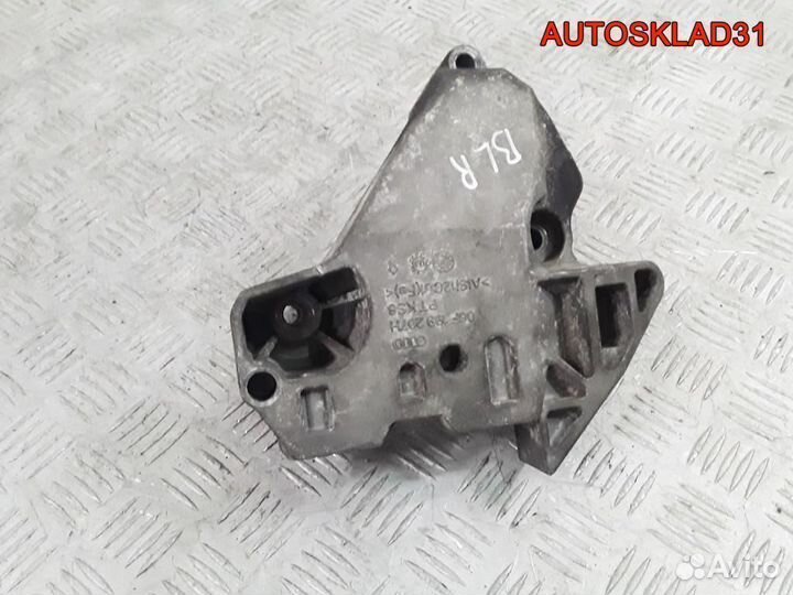 Кронштейн двигателя правый VW Passat B6 2.0 BLR