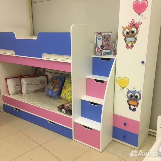 Двухъярусная кровать