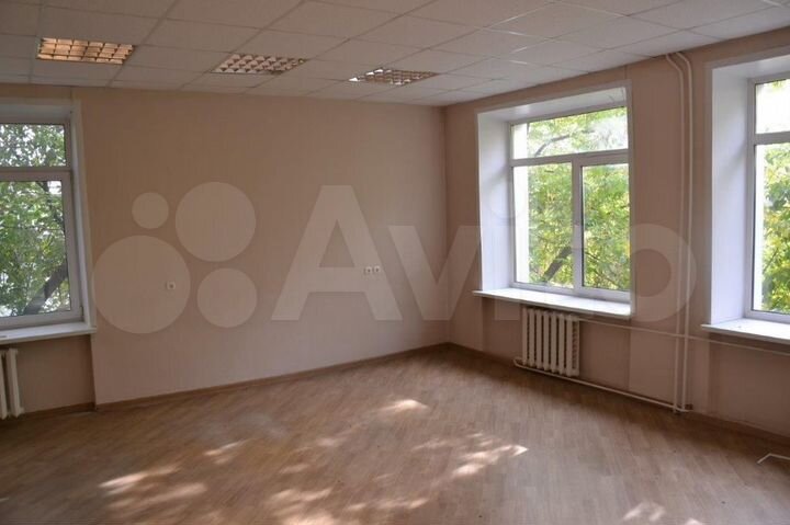 Продам помещение свободного назначения, 1309.9 м²