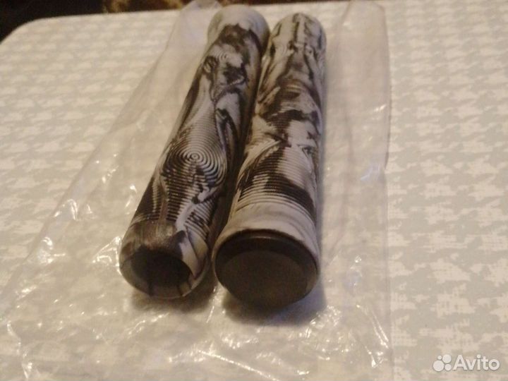 Грипсы продам