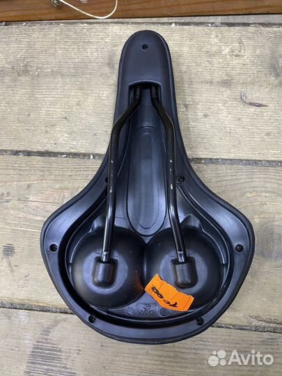 Седло для велосипеда мягкое