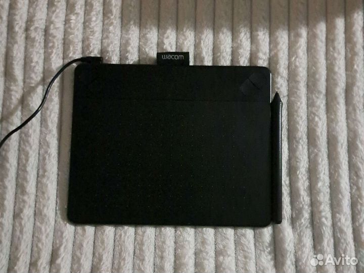 Графический планшет wacom intuos art small