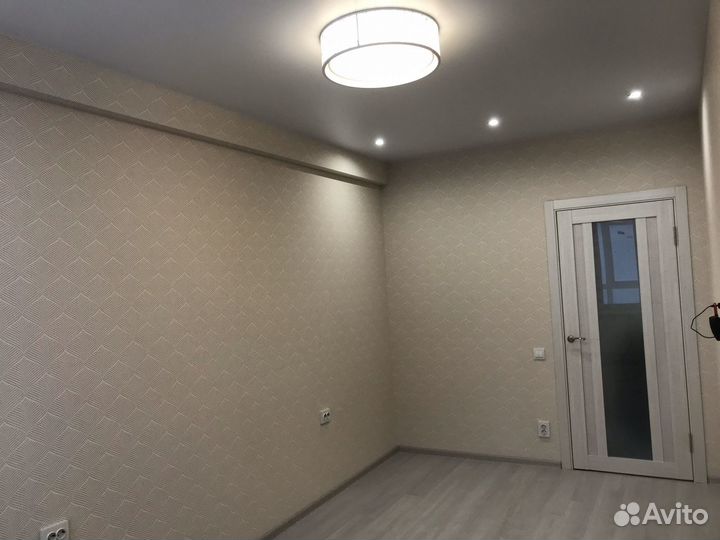 Поклейка обоев