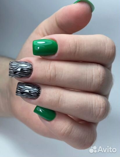 Маникюр, педикюр, наращивание ногтей