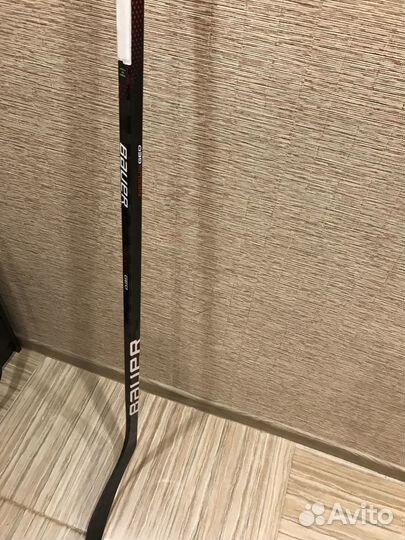 Профессиональная хоккейная клюшка