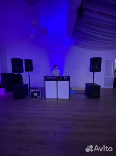 Диджей фасад / стол для диджея