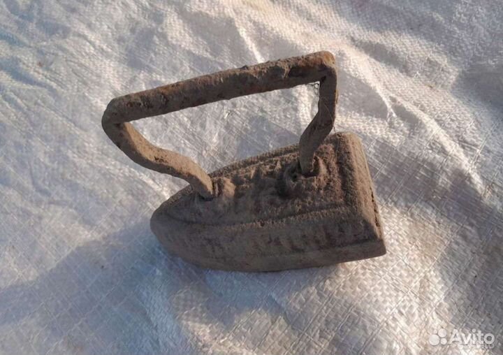 Утюг старинный