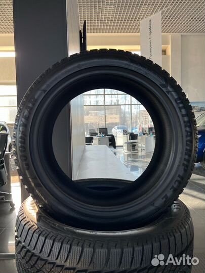Goodyear UltraGrip Ice 2 235/45 R18 98T