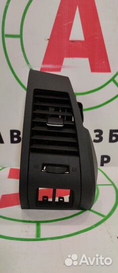 Воздуховод правый Nissan Murano Z50 VQ35DE 2008