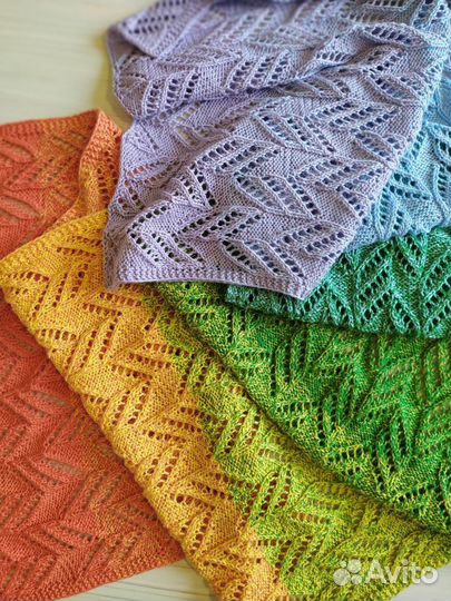 Вязаный ажурный шарф. Ручная работа