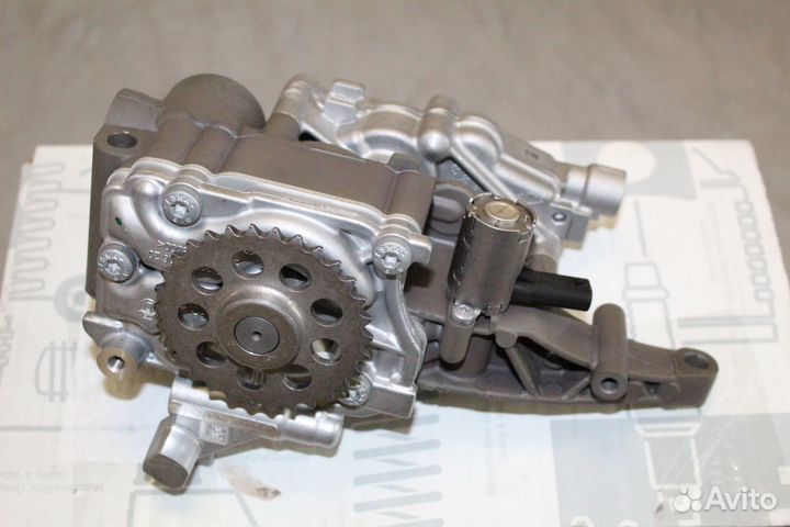 Насос масляный A2781801001- новый оригинал