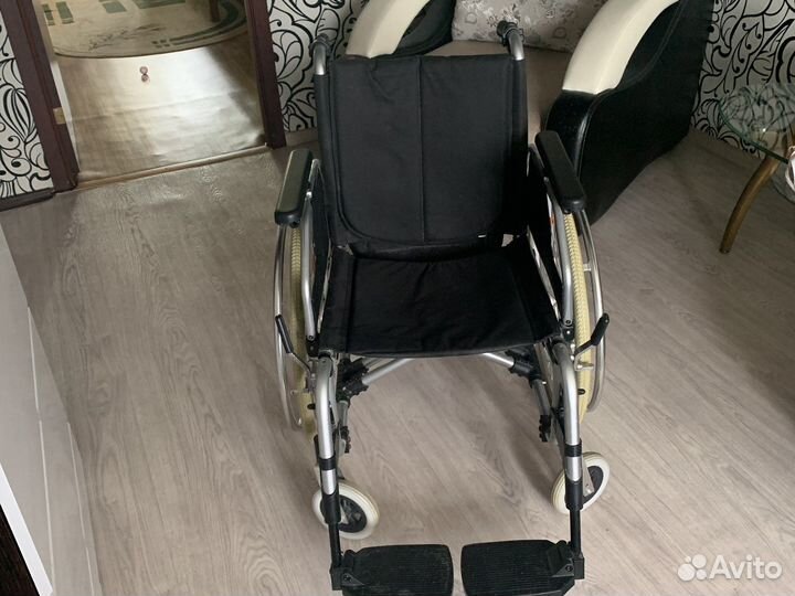 Коляска инвалидная