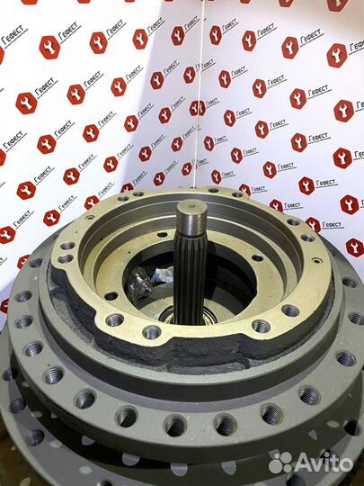 Бортовой редуктор Hyundai R380LC-9